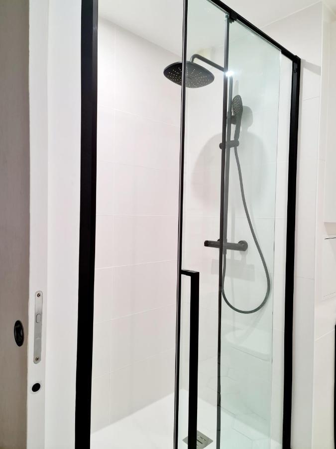 Chambre, Salle De Bain Et Salon Prive - Paris La Defense พูโต ภายนอก รูปภาพ